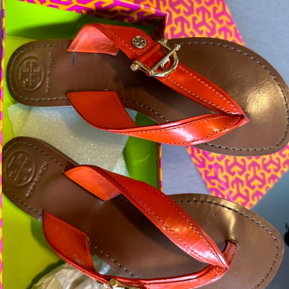 FLATS - Picture 3 of 3